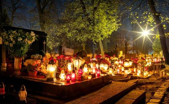 Rola duchowieństwa w ceremoniach pogrzebowych: co oferujemy?