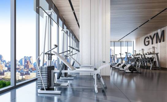 Co oferują kluby fitness w galerii Amber poza standardowymi godzinami?