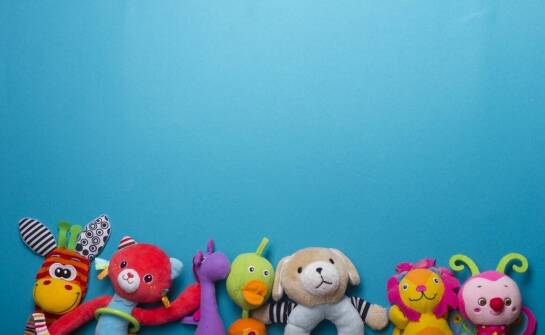 Jak kosz na maskotki może stać się elementem zabawy dla dzieci?