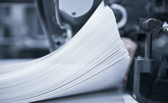 Jakie są różnice w procedurach reklamacyjnych dla aparatury medycznej w różnych kanałach?