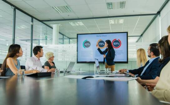 Jak szkolenia z logistyki wspierają strategie redukcji kosztów?