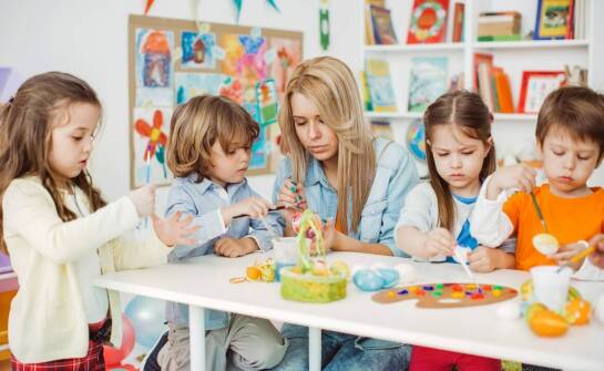 Tworzenie bożonarodzeniowych materiałów edukacyjnych – inspiracje dla nauczycieli