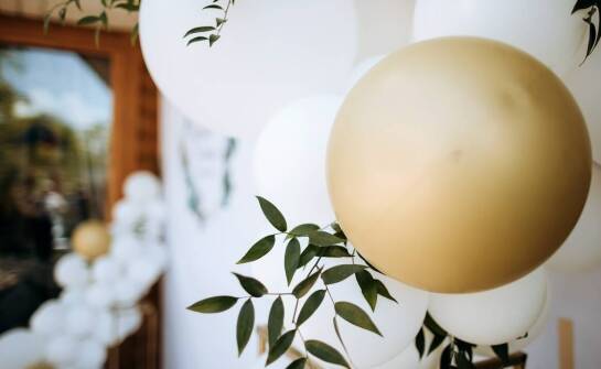 Balony stojące jako element wystroju w restauracjach i kawiarniach