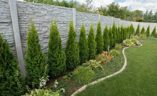 Jak wybrać odpowiednie duże gazony do swojego ogrodu?