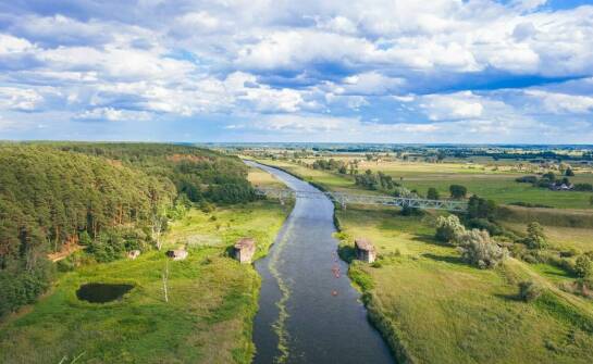 Wynajem jachtów z opcją serwisu na trasie: jakie korzyści to niesie?