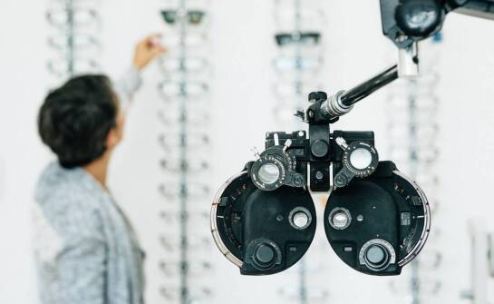 Badanie ostrości wzroku: kluczowy krok w diagnostyce problemów okulistycznych