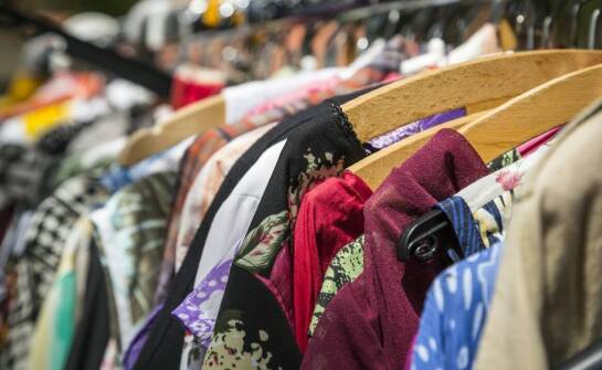 Różnorodność stylów bluz tureckich męskich – co wybrać dla swojego sklepu?