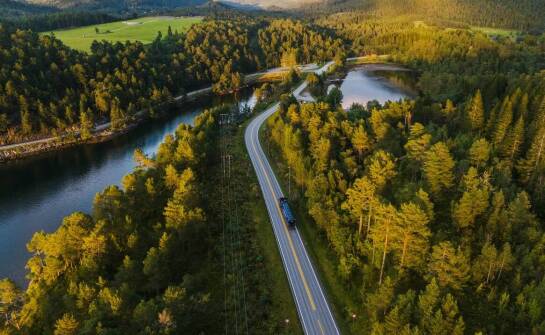 Wpływ folii stretch na zabezpieczenie towarów podczas transportu