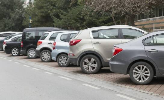 Mini elektryk a ulgi parkingowe – jak to działa?