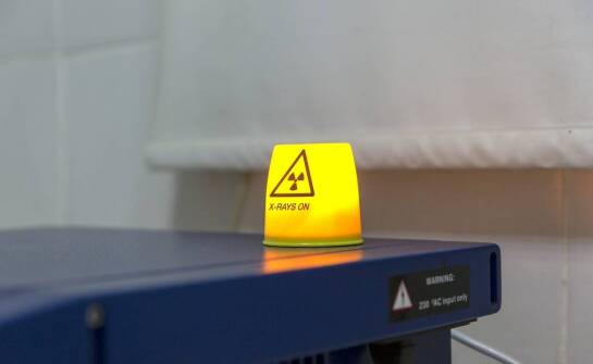 Jakie są najważniejsze funkcje wirówki MPW 54 dla nowoczesnych laboratoriów?