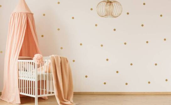Dostawka kinderkraft a inne łóżeczka – co je wyróżnia?