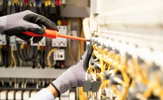 Kluczowe kryteria wyboru muf kablowych dla instalacji wysokiego napięcia