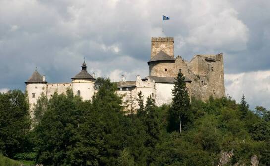 Ile kosztuje bilet na zamek Książ podczas sezonu turystycznego?
