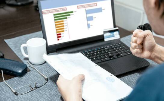 Jak porównać oferty ubezpieczeń mieszkania dzięki pomocy ekspertów?