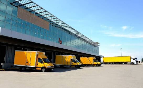 Zalety przeładunków towaru w nowoczesnych centrach logistycznych