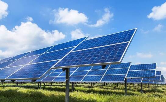 Kluczowe cechy akumulatorów wspierających autokonsumpcję energii z fotowoltaiki
