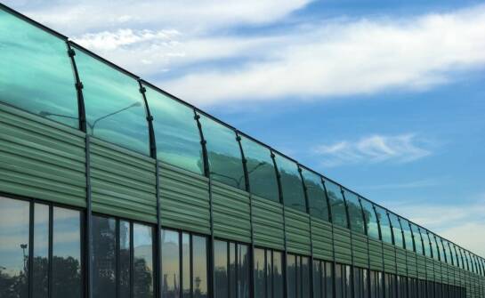 Bezpieczeństwo mostków przeładunkowych – kluczowe aspekty