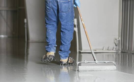 Jakie są metody naprawy powierzchni betonowych?