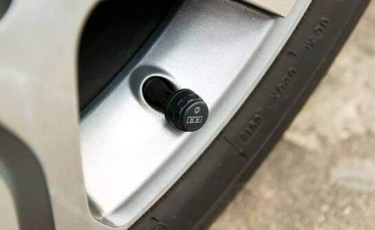 Jakie czujniki TPMS oferuje alufelgi sklep i dlaczego są ważne?