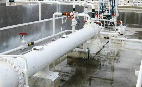 Gaz płynny w przemyśle chemicznym – jakie niesie ze sobą korzyści?