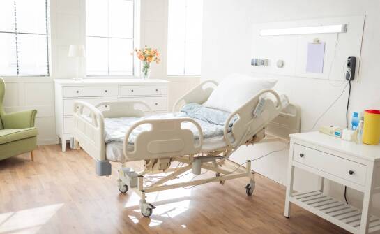 Jak wybrać odpowiednie łóżko rehabilitacyjne z oferty wypożyczalni?