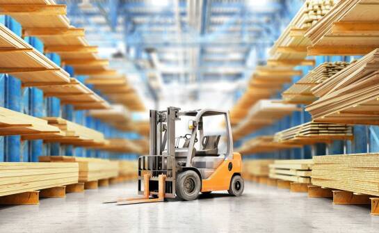 Profesjonalna pomoc w doborze sprzętu jako atut wynajmu widlaków