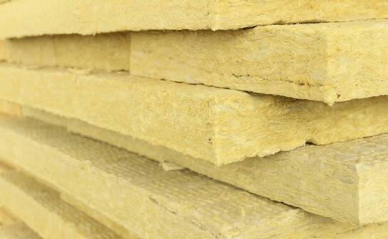 Wpływ nowoczesnych materiałów izolacyjnych na konstrukcję chłodni mroźni