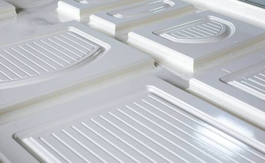 Rola kompensatorów z materiałów PTFE w systemach przesyłowych