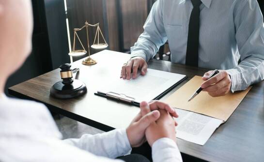 Reprezentacja sądowa w sprawach karnych: Dlaczego warto skorzystać z usług prawnych?