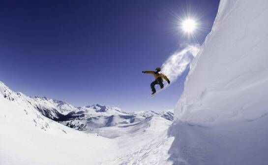 Poradnik dla snowboardzistów – co oferuje Ski Arena Szrenica?