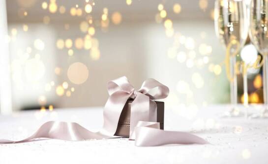 Wie können Schokoladenpralinen ein romantisches Geschenk unvergesslich machen?