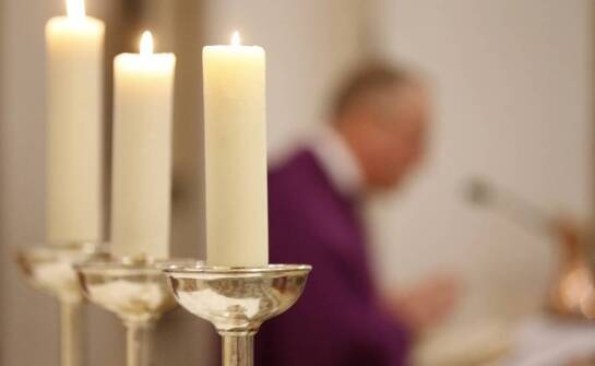 Jakie są najważniejsze cechy dobrych świec liturgicznych?