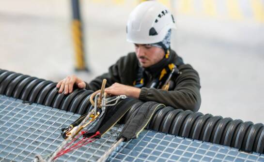 Proces montażu wind – od projektu do realizacji