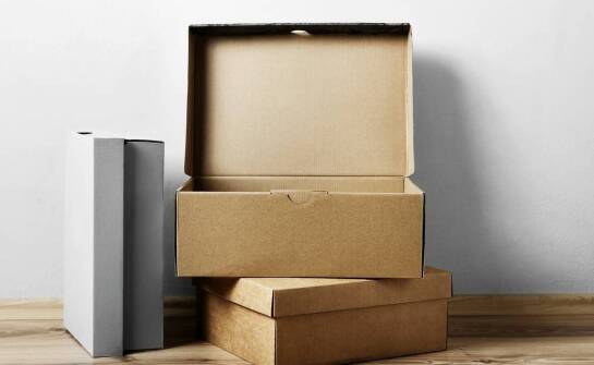 Wykorzystanie techniki kaszerowania w produkcji pudełek reklamowych