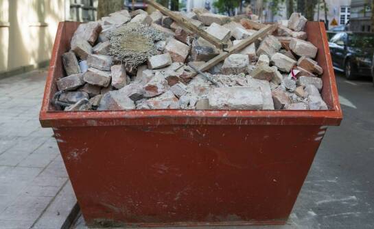 Jakie są różne typy kontenerów dostępnych na wynajem?