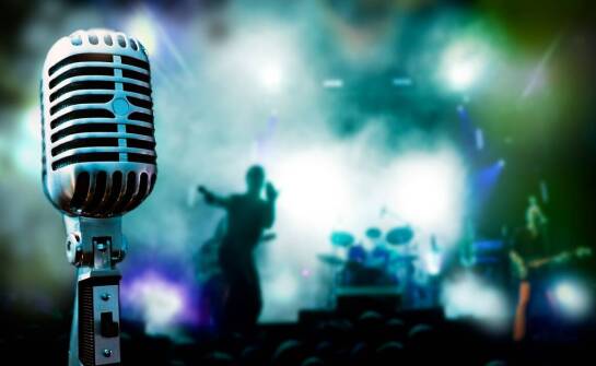Półbuty męskie - czy to dobry wybór na koncert?