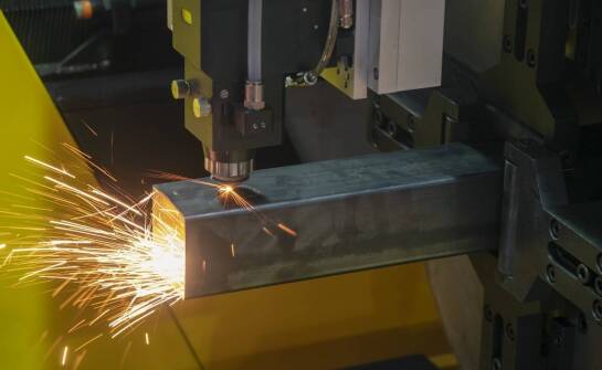 Kluczowe aspekty wdrażania technologii spawania laserowego w produkcji seryjnej