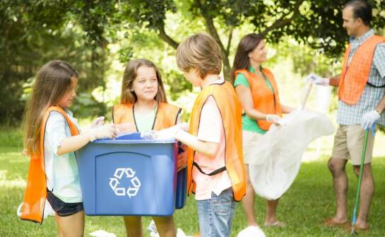 Jakie są wyzwania związane z recyklingiem opakowań tekturowych?