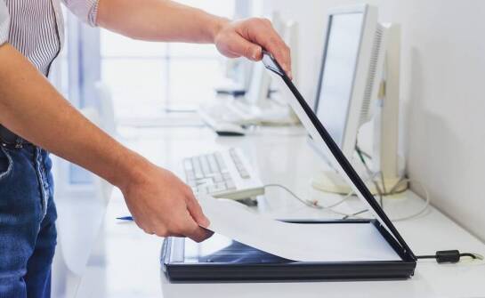 Praktyczne korzyści z profesjonalnego skanowania dokumentacji dla firm