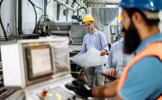 Dlaczego warto inwestować w profesjonalne relokacje maszyn?