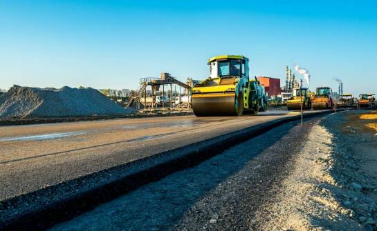 Stabilizacja gruntu w kontekście ochrony infrastruktury miejskiej: jak działają geopolimery?