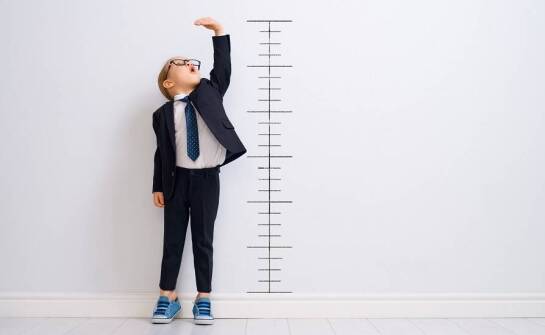 Dlaczego regularne pomiary wzrostu są kluczowe przy korzystaniu z siatek centylowych?