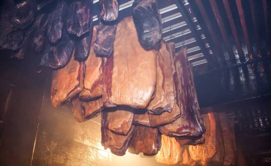 Electric Smokers – How Do They Facilitate the Cold Smoking Process?