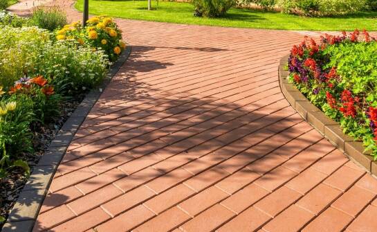 Jak dbać o płyty ogrodowe, aby zachowały swój wygląd na lata?