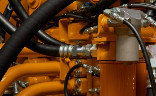 Korzyści z zastosowania siłowników nurnikowych w przemyśle