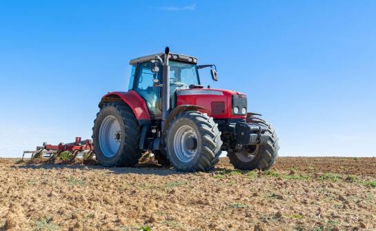 Welches Beleuchtungssystem sollte ein landwirtschaftlicher Traktor haben?