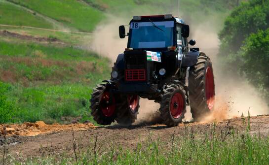 Oryginal oder Ersatzteile – welche Ersatzteile für die Landwirtschaft wählen?