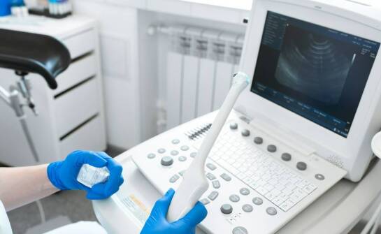 Ewolucja technologii w diagnostyce USG bioderek: co się zmieniło?