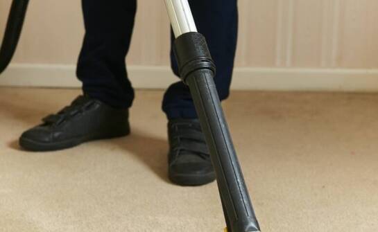 Usuwanie trudnych plam z wykładzin: skuteczność metody ekstrakcyjnej