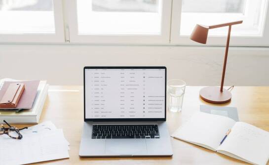 Jakie dokumenty wymagają tłumaczenia przysięgłego w kontekście wizowym?